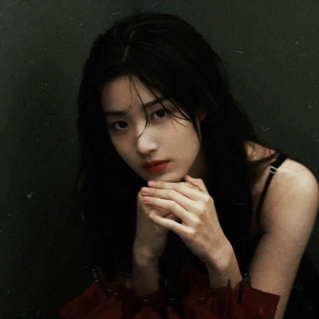 伊莉莎伯泰莱倾城艳